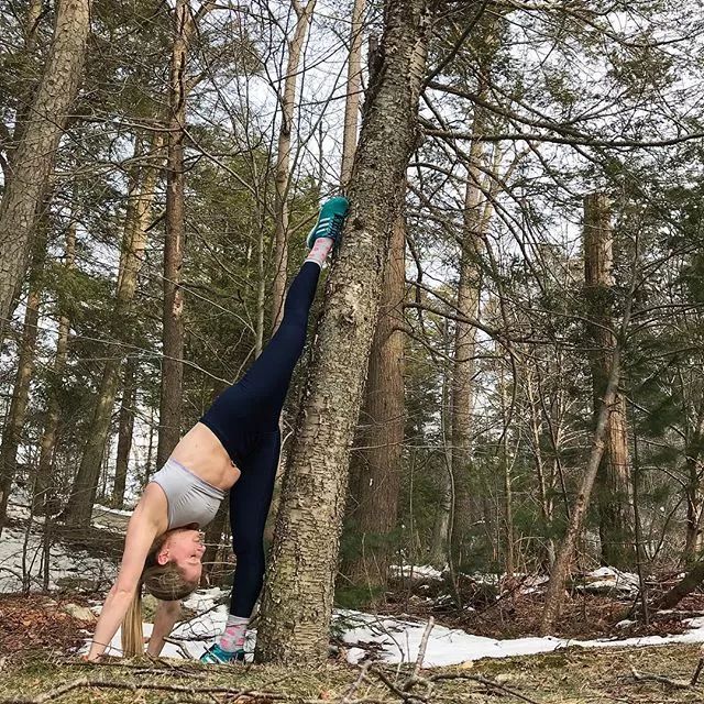 大腿筋不由自主的抖动,为什么腿抬起来会不由自主的抖