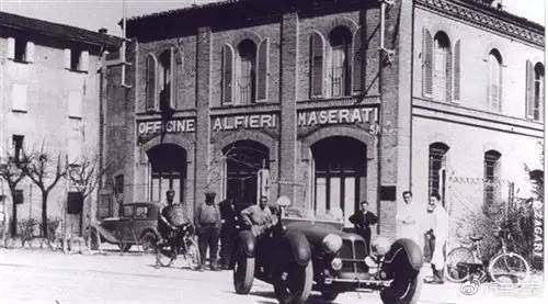 汽车车标冷知识搞笑,汽车车标冷知识大全100个