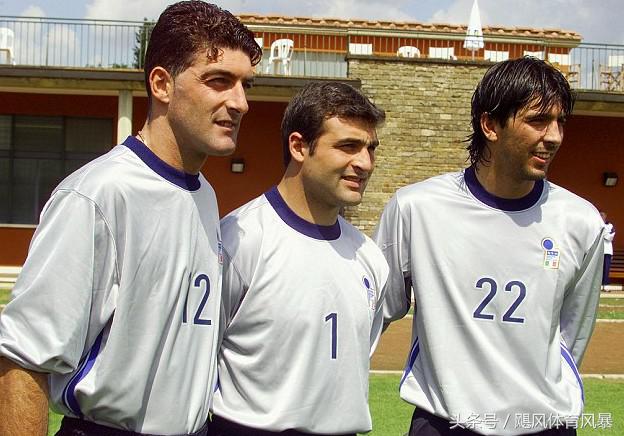 为什么世界杯名单非要带三个门将,世界杯第三门将上场