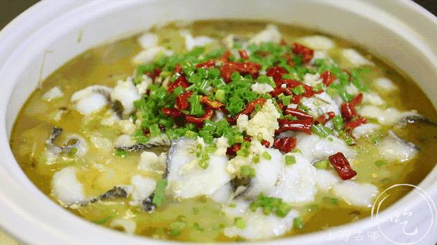 火了10年的俩胖纸！仅凭1道菜，每天卖出80000+份！