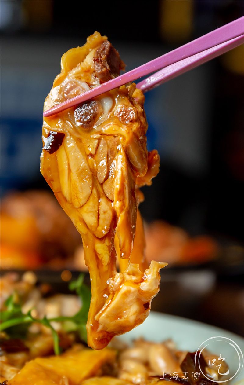 火了10年的俩胖纸！仅凭1道菜，每天卖出80000+份！