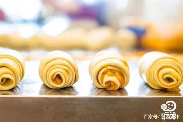 简单又美味的烧饼好吃到停不下来,不简单肉松饼