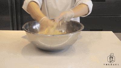 一款特别硬的面包,什么面包有蛋糕的口感