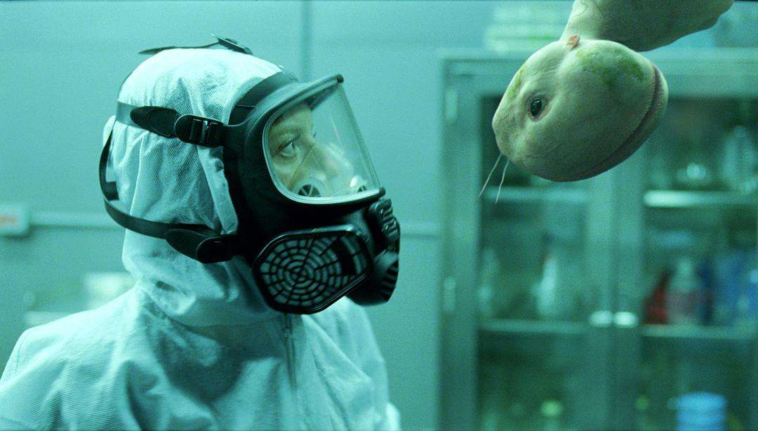 生化实验里面的动物,生化注射器注入动物的身体里