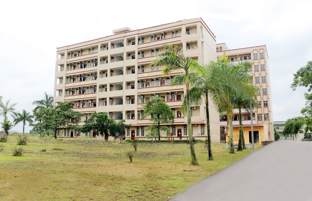 茂名黄冈实验学校,茂名高州黄冈实验学校怎么样