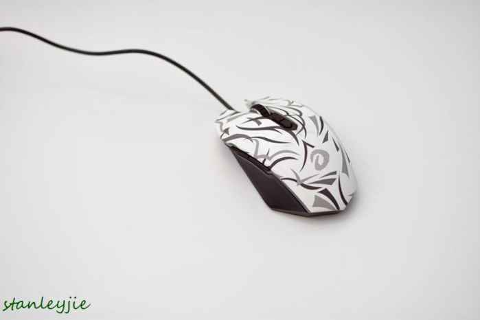 极致电竞体验达尔优em915游戏鼠标,牧马人em915pro鼠标怎么样