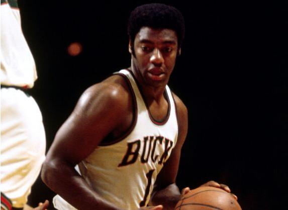 罗伯特森总冠军戒指,罗伯特森冠军戒指