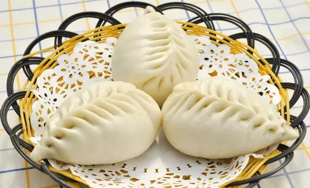 蒸包子前一晚发面的方法和技巧,包子店蒸包子不塌陷不回缩技巧