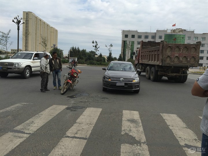 分享一次意外经历50字,分享你处理交通事故的难忘经历