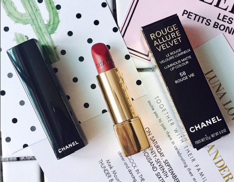 香奈儿红丝绒口红真假鉴别,香奈儿口红中样真假鉴别