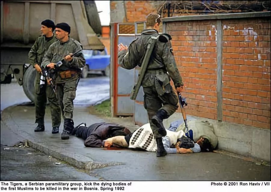 克罗地亚：战火炼出的狠人足球