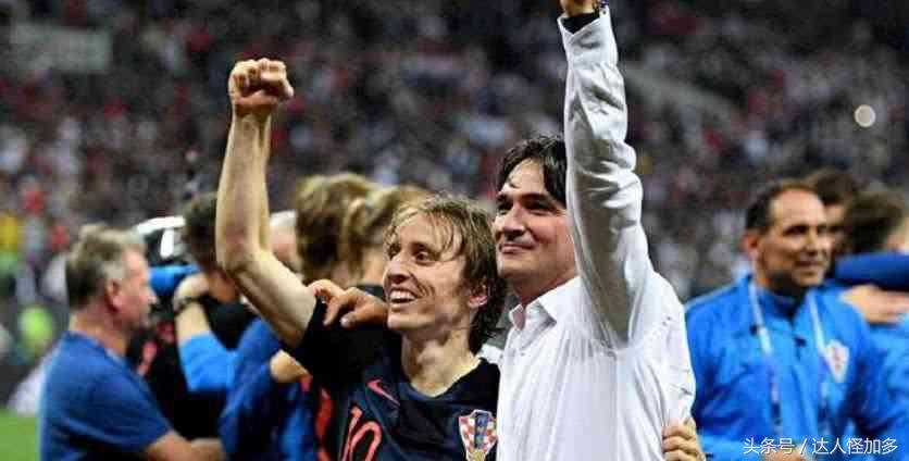 克罗地亚人脱下衣服让世人看透：哪有什么奇迹只有普通人含泪奔跑