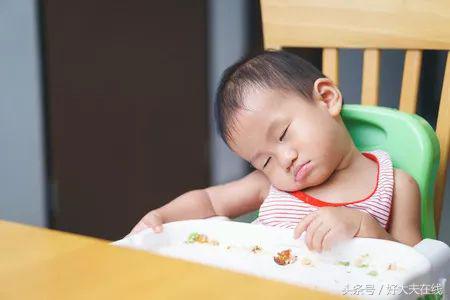 吃完饭就困是心脏堵了吗,吃完饭就困是脾胃虚的表现吗