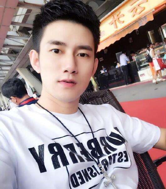 歪歪阿哲去哪了,阿哲十周年庆典歪歪官方惊喜