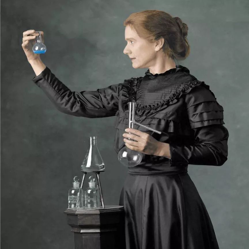 历史上的今天——1899年7月18日，居里夫妇发现一种新元素“钋”