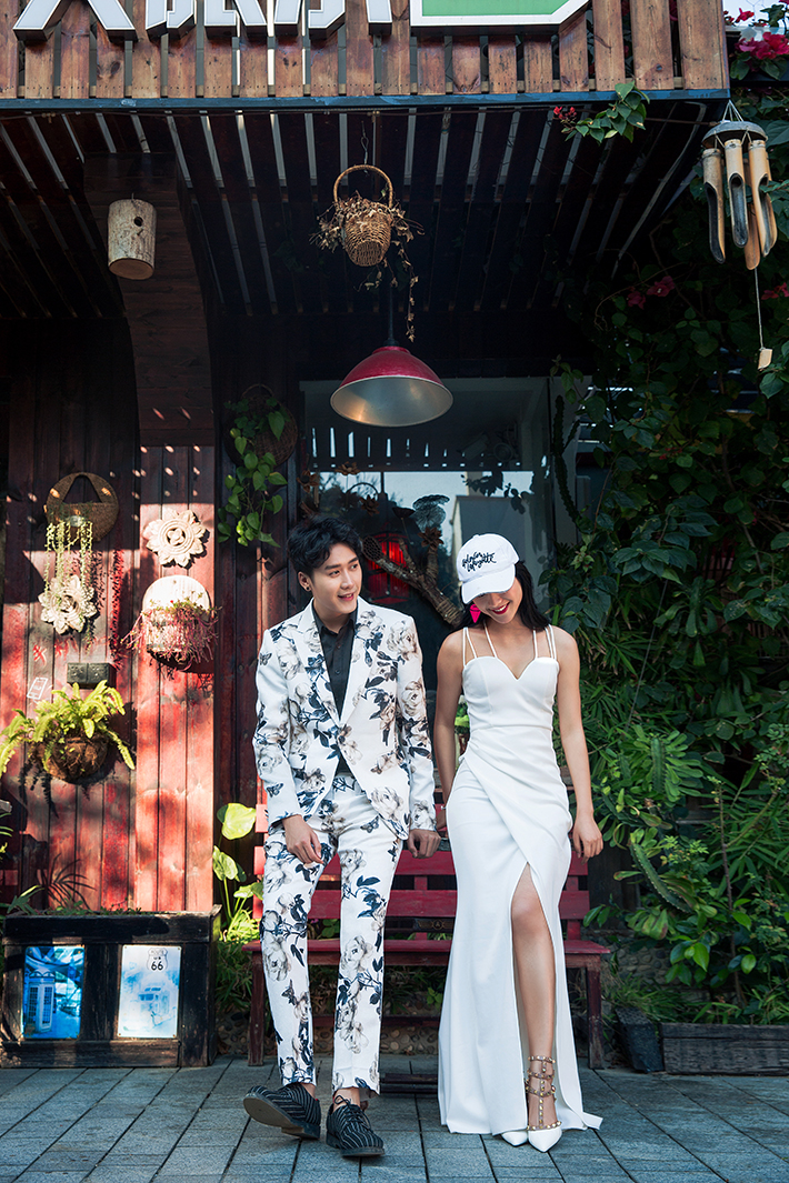 外景婚纱照拍摄动作姿势大全女生,外景婚纱照拍照动作姿势大全