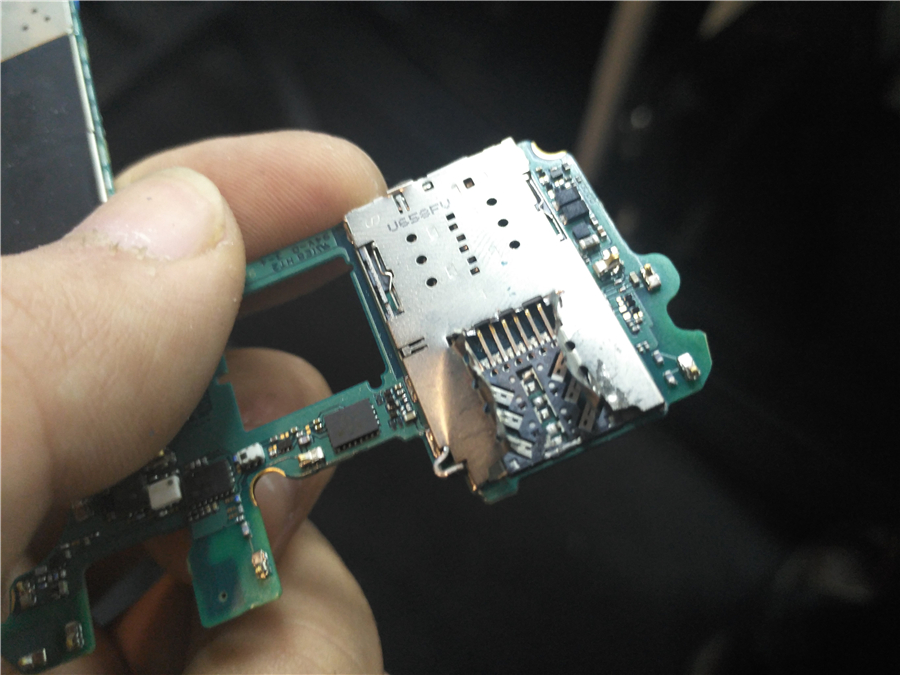 索尼微单相机屏幕维修多少钱,sony微单相机