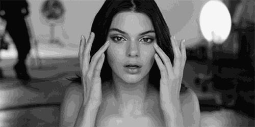 老外学中国人吃西餐,外国人学中国人吃糖