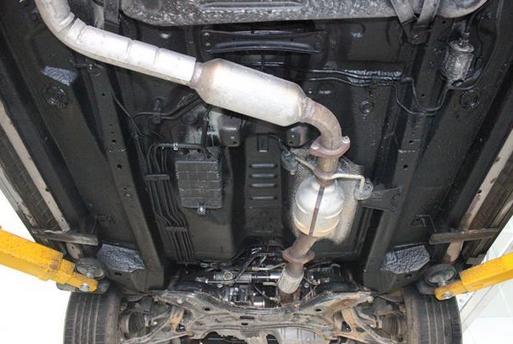 买新车时无条件赠送底盘装甲地板,沃尔沃新车有必要装底盘装甲吗