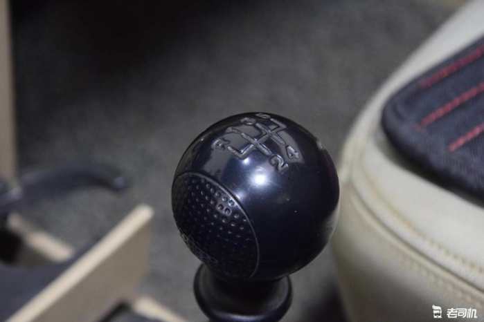 雪佛兰和大众polo对比,雪佛兰最新款省油微型车