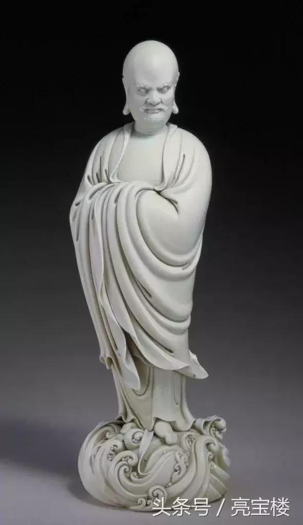 亮宝楼艺术博物馆创办人,亮宝楼里的文物