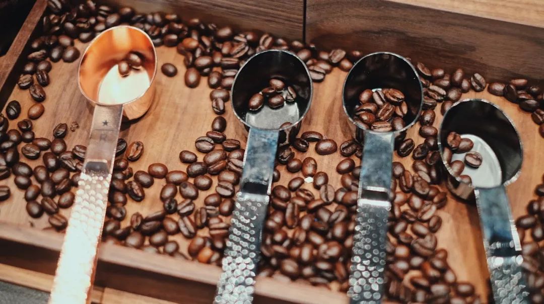 低价喝星巴克,喝星巴克只要10元钱