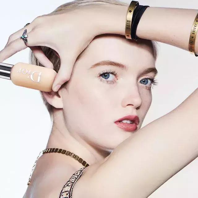 doir粉底小样,dior底妆