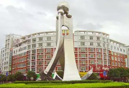 被误读的中国鞋都:谁说晋江萧条了?