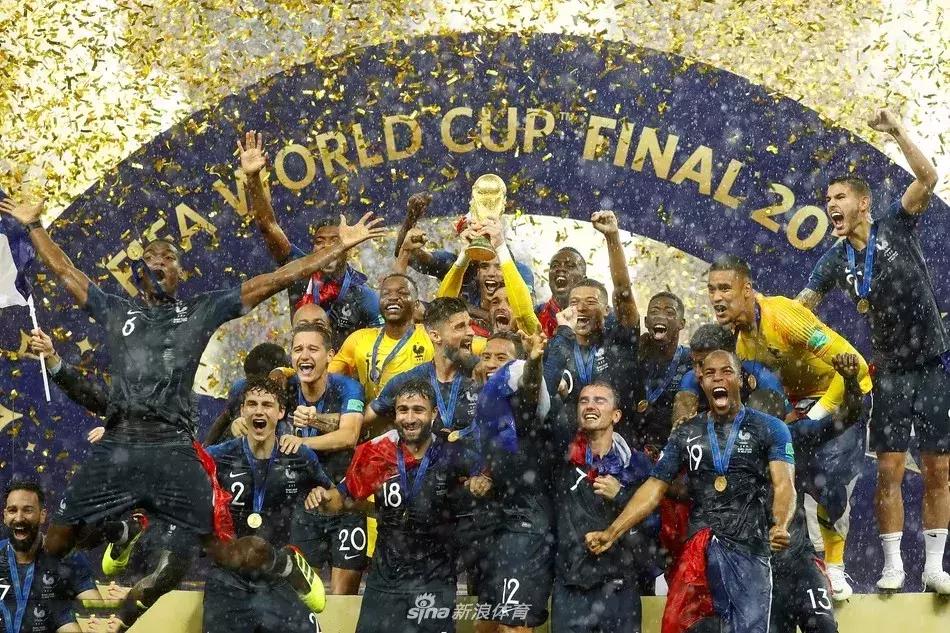 法国国家队球衣队徽下的字,法国足协球衣