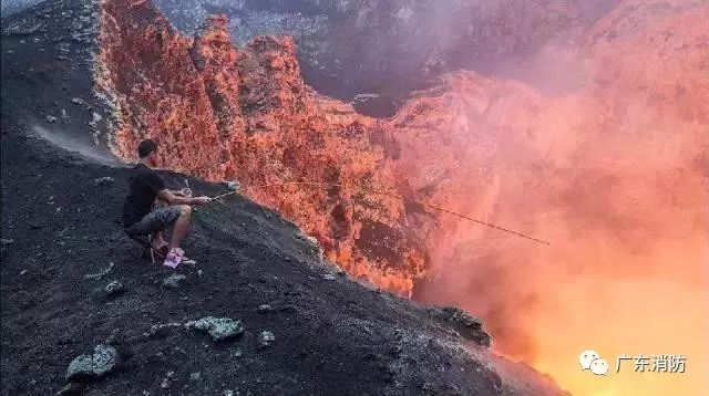 要命还是要赞？这些nozuonodie的自拍吓的小编手机都掉了！