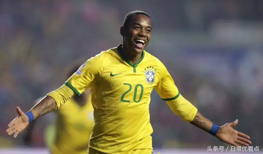 巴西天才内马尔高超盘带过人集锦,30位足坛巨星经典过人