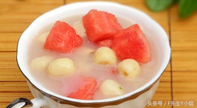 夏季西瓜的正确吃法,西瓜的吃法大全简单又好吃