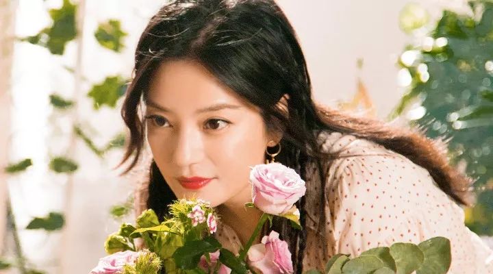 邓紫棋画像用化妆品,邓紫棋有化妆师吗