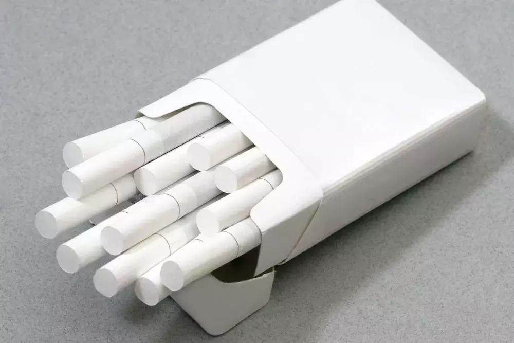 帮别人带烟怎么处罚,帮朋友送香烟犯法吗