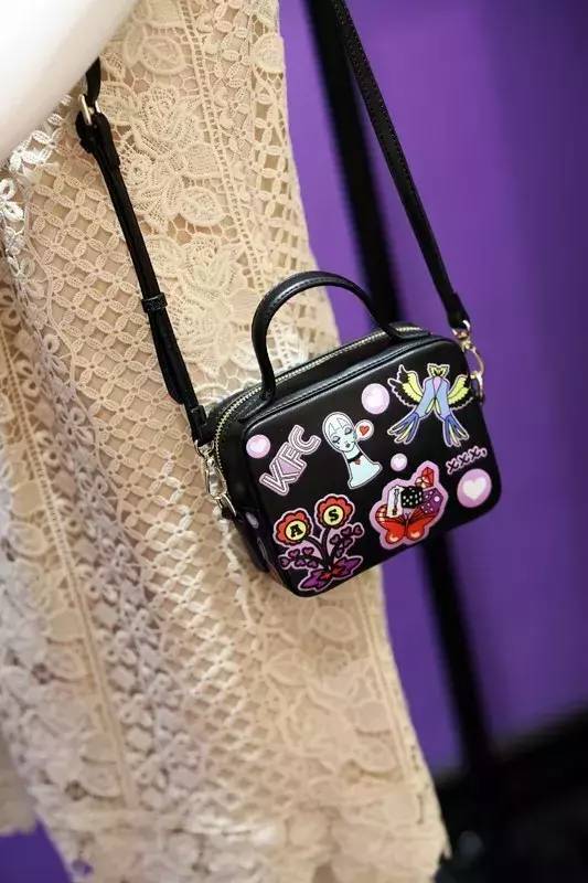 肯德基趣事,肯德基最新联名包包怎么获得