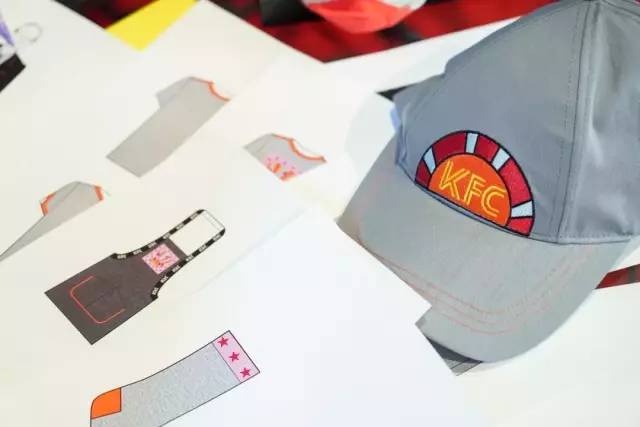 肯德基趣事,肯德基最新联名包包怎么获得