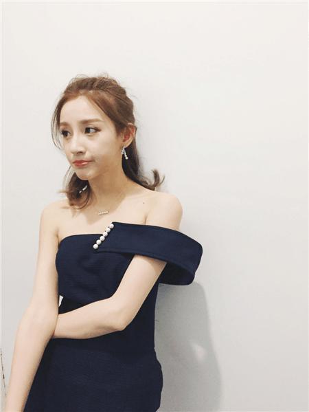 世界杯主播马凡舒照片,马凡舒足球女主播