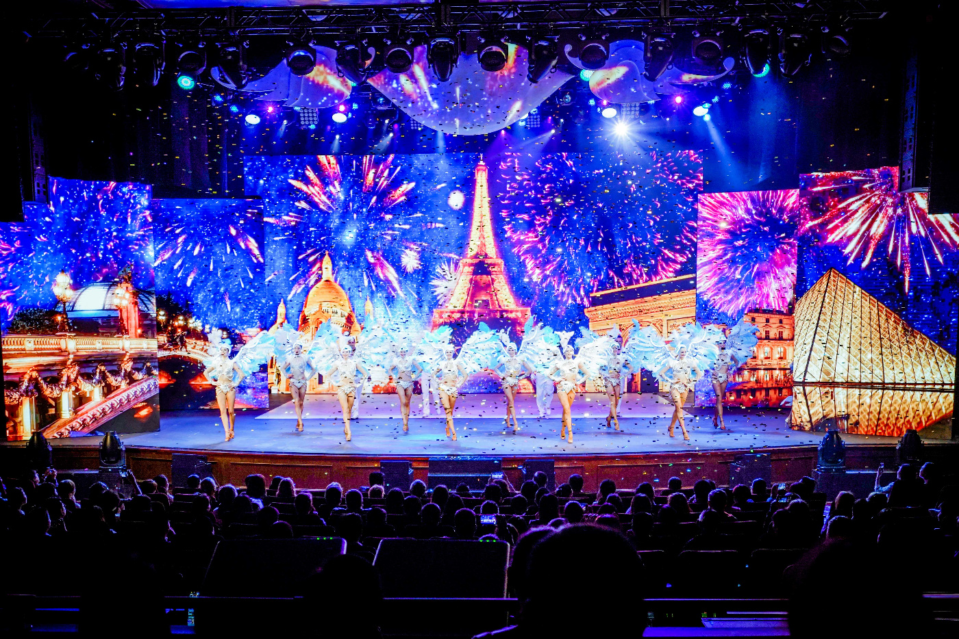 澳门巴黎人时尚秀,澳门巴黎人夜景震撼视频