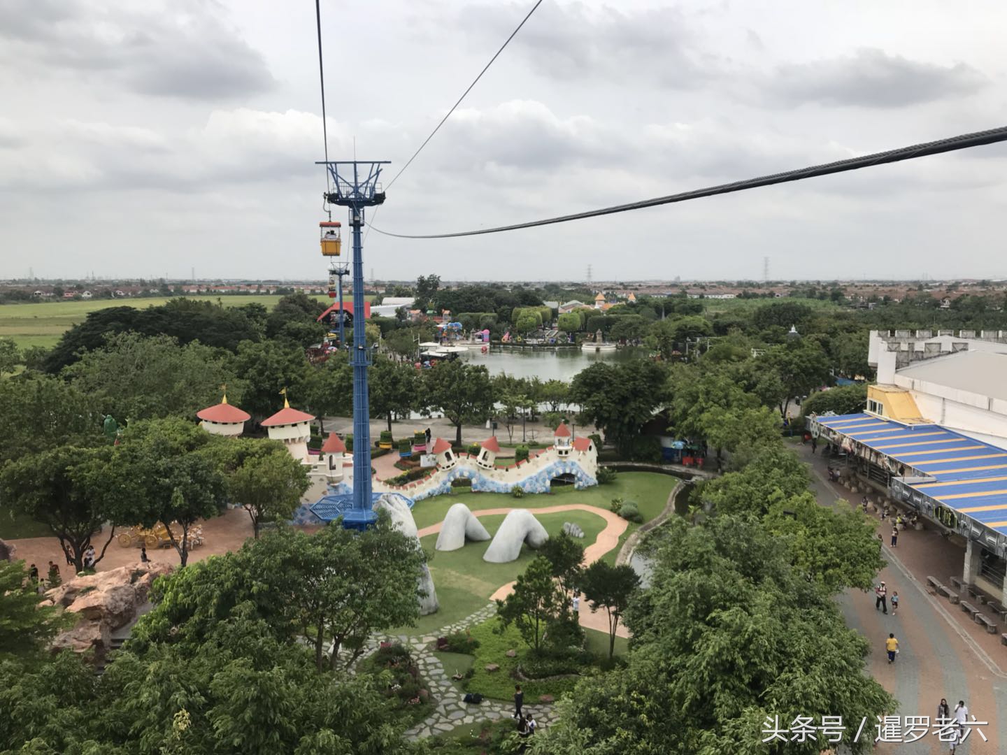 泰国迪士尼幻多奇乐园,泰国迪士尼乐园门票多少钱