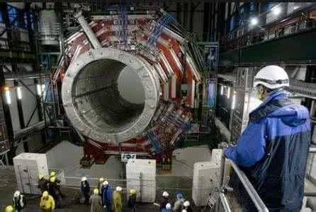 大型强子对撞机能撞出个啥,强子对撞机如果爆炸会产生黑洞吗