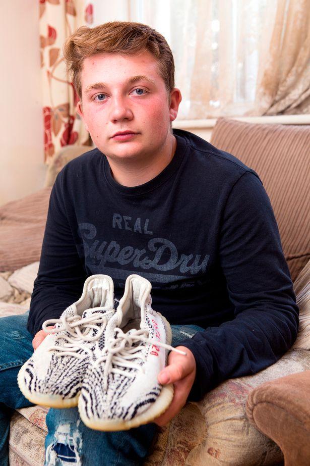 贝克汉姆外甥哭穷！银行账户只有12块钱！