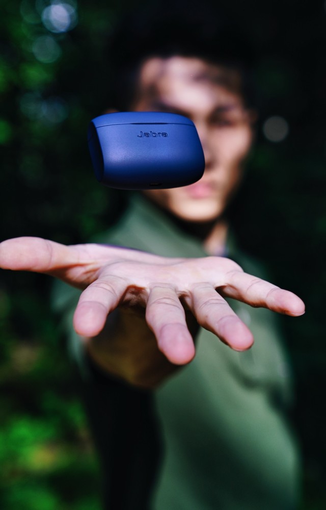 跑酷达人带你感受阻碍快感,捷波朗耳机蓝牙