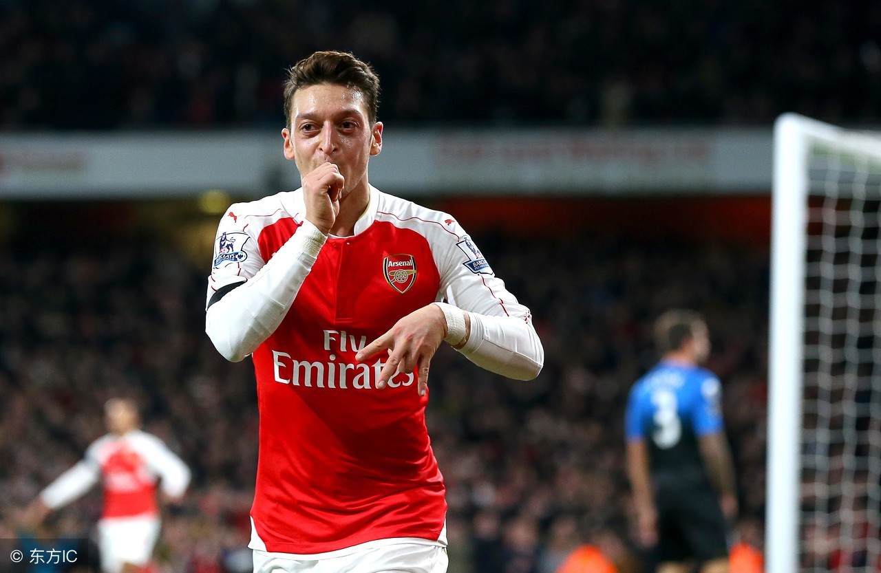 厄齐尔宣布退出德国战车：世界杯出局背锅及被抛弃是离开的主因吗