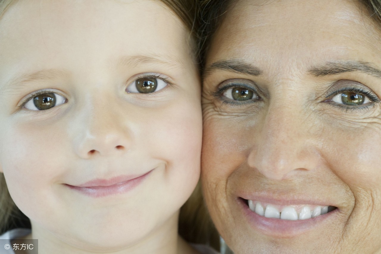 眼角鱼尾纹怎么去除小妙招,眼角下垂鱼尾纹一招解决