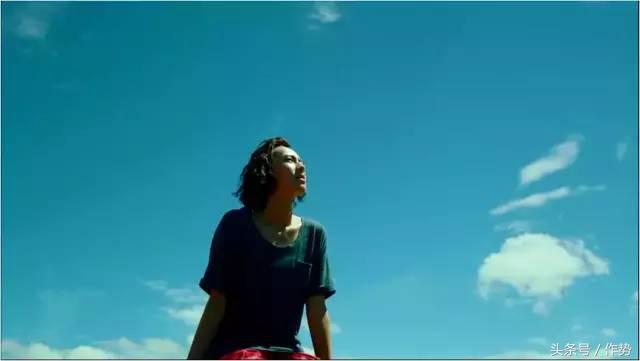 被逐出豪门、带三个娃、暴瘦十斤、30岁的梁洛施还会复出成功吗？