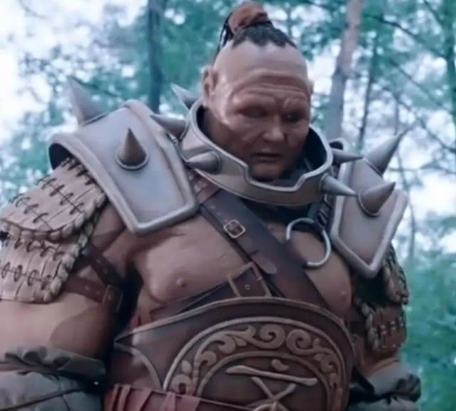 他二人是古代最勇猛的武学大家，其中一个，车裂五匹马都拉不死他