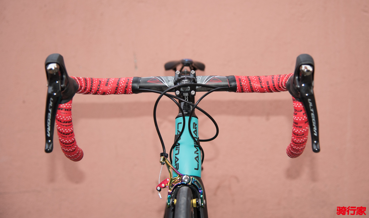 充分自由展示个性的平台——LAMINARATUR