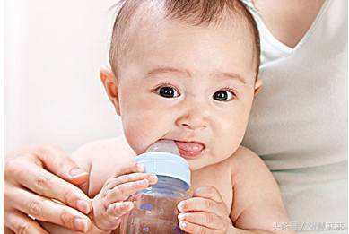 两岁宝宝突然不喝奶粉了什么原因,宝宝一喝奶粉就哭闹是什么原因