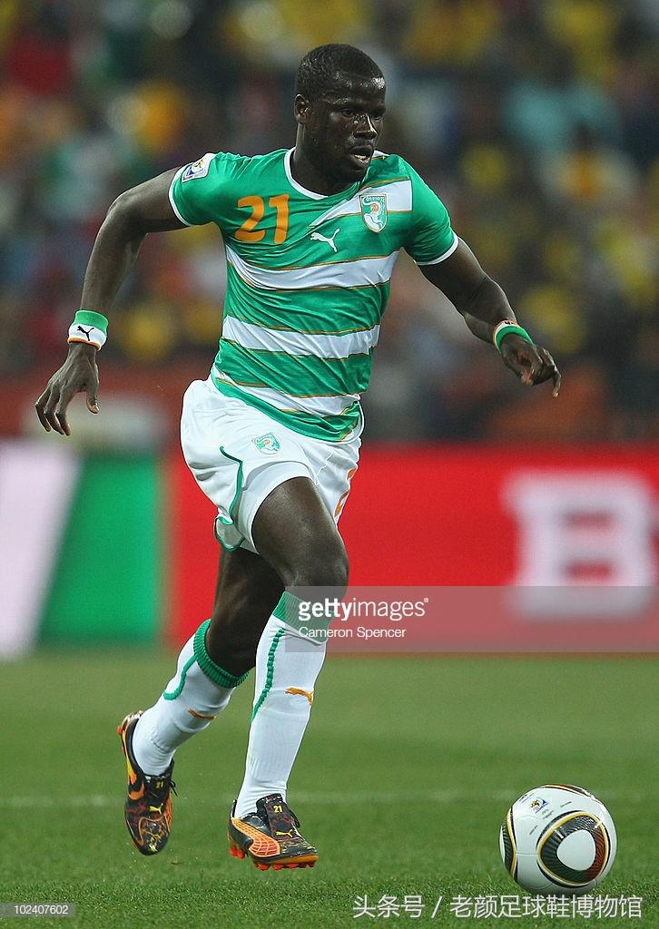 世界杯战靴盘点,南非世界杯复刻版足球鞋