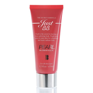 想要轻薄底妆用bb霜还是粉底液,bb霜女底妆暗沉不卡粉彩妆推荐